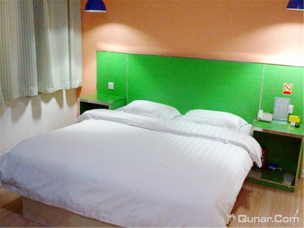 V8 Hotel Xicun Subway Branch 広州 エクステリア 写真